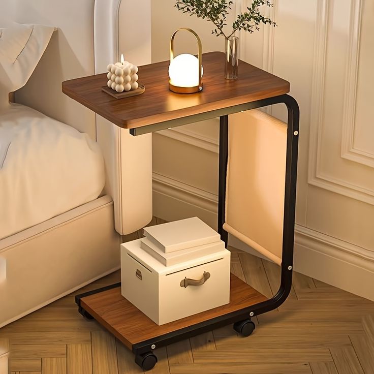 Mesa auxiliar portátil con ruedas